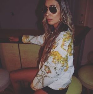 Meet your Posher, Maria